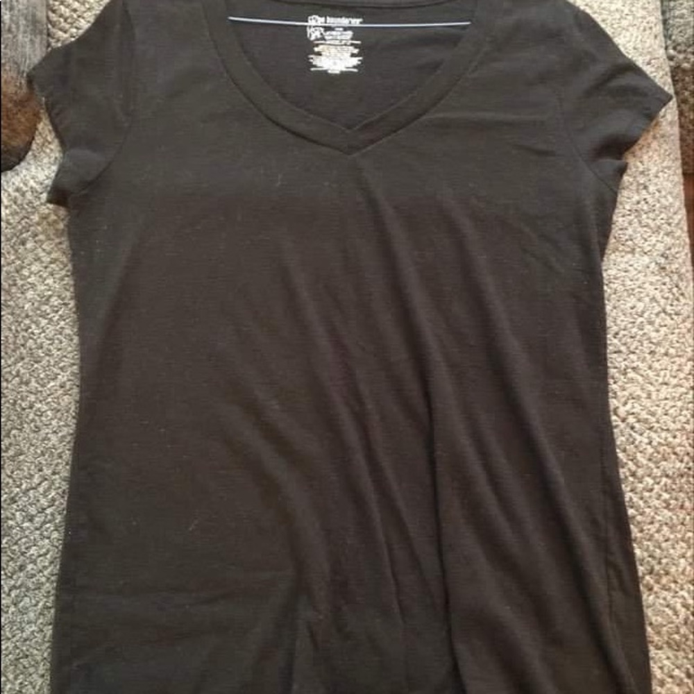No boundaries Black v neck top